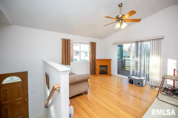 Morton, IL 61550,2100 S 2ND AVE