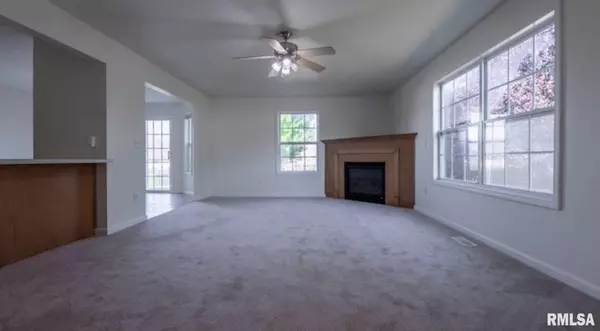 Peoria, IL 61615,1611 W GENEVA RD