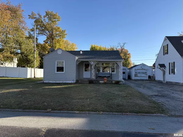 1412 W MACQUEEN AVE, Peoria, IL 61604