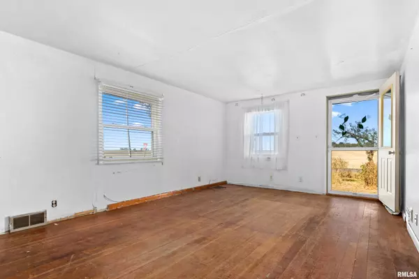 Pekin, IL 61554,12952 CARTER RD