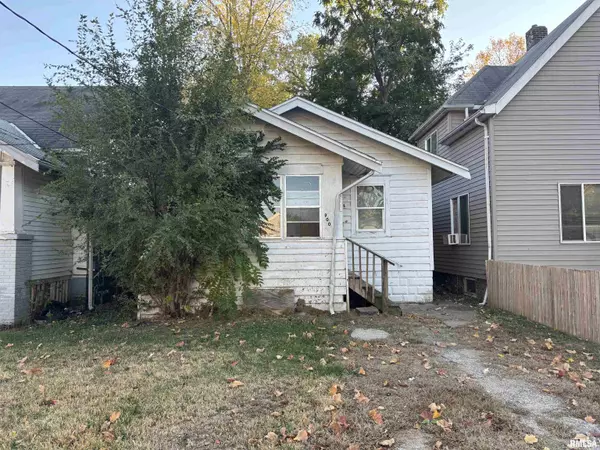 900 E VIRGINIA AVE, Peoria, IL 61603