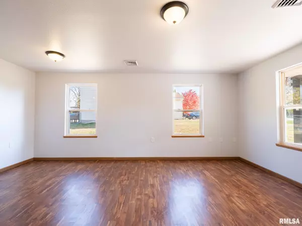 Peoria, IL 61604,3311 W RICHWOODS BLVD