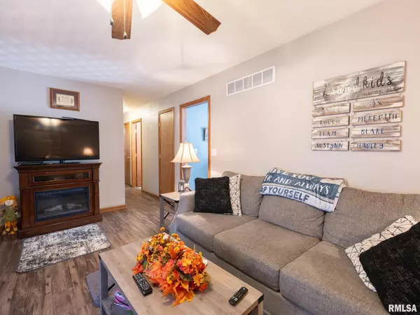 Marquette Heights, IL 61554,723 JOLIET RD