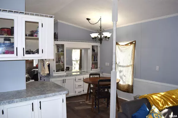 Peoria, IL 61615,8414 N DUNDEE RD