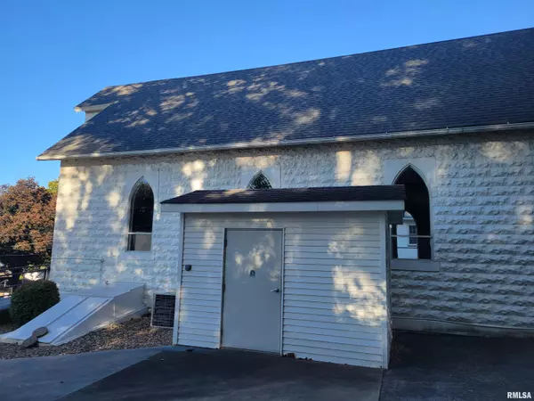 Dallas City, IL 62330,80 W 5TH ST