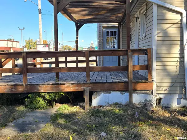 Lewistown, IL 61542,705 S MAIN ST