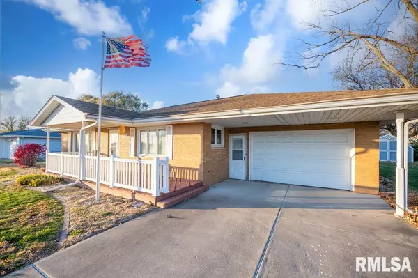 2447 CENTENNIAL DR, Washington, IL 61571