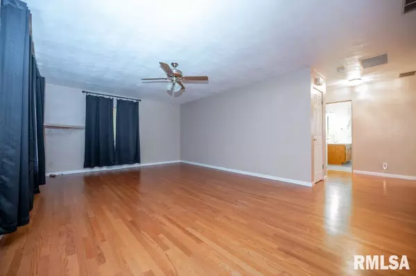 Washington, IL 61571,2447 CENTENNIAL DR