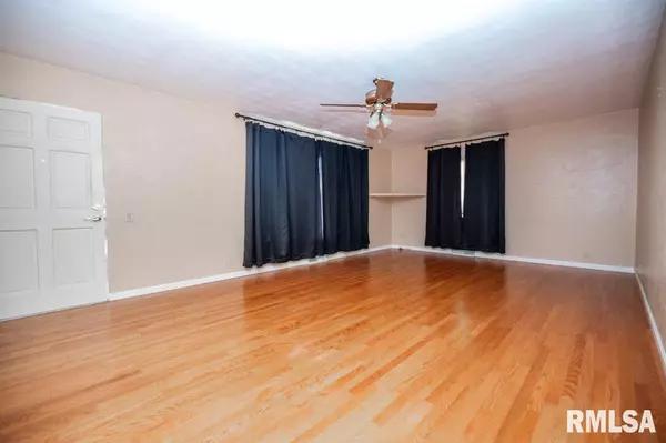 Washington, IL 61571,2447 CENTENNIAL DR