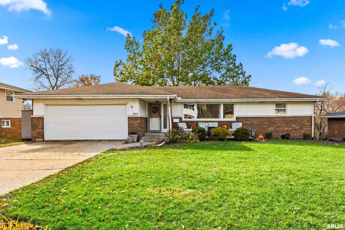 Peoria, IL 61614,6909 N PATRICIA LN