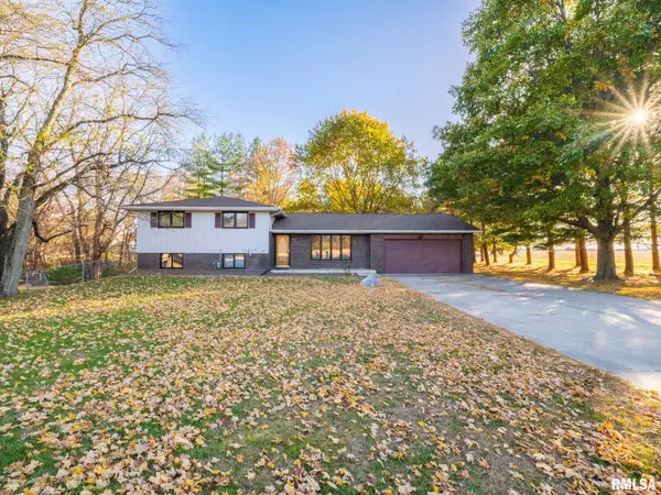 9622 W LANCASTER RD, Peoria, IL 61607