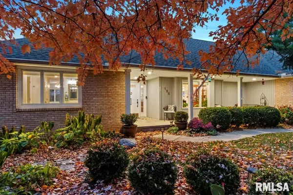 East Peoria, IL 61611,136 STAR RIM DR