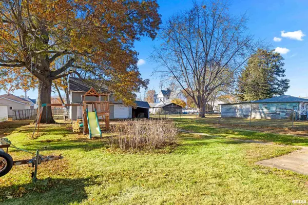 Galesburg, IL 61401,84 SILVER ST