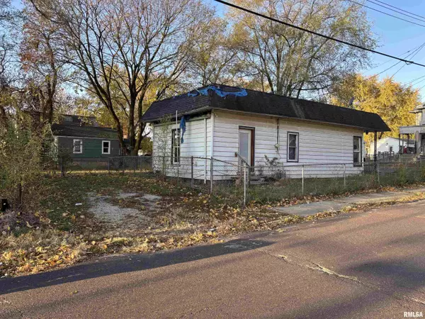 Peoria, IL 61603,2414 NE MONROE ST