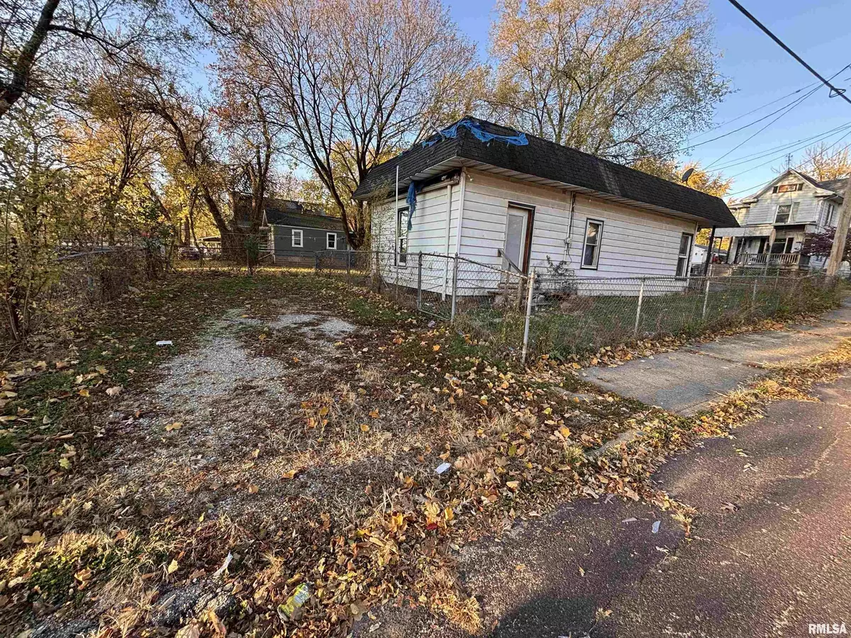 Peoria, IL 61603,2414 NE MONROE ST