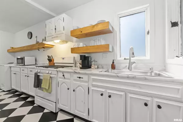 East Peoria, IL 61611,326 PARK AVE