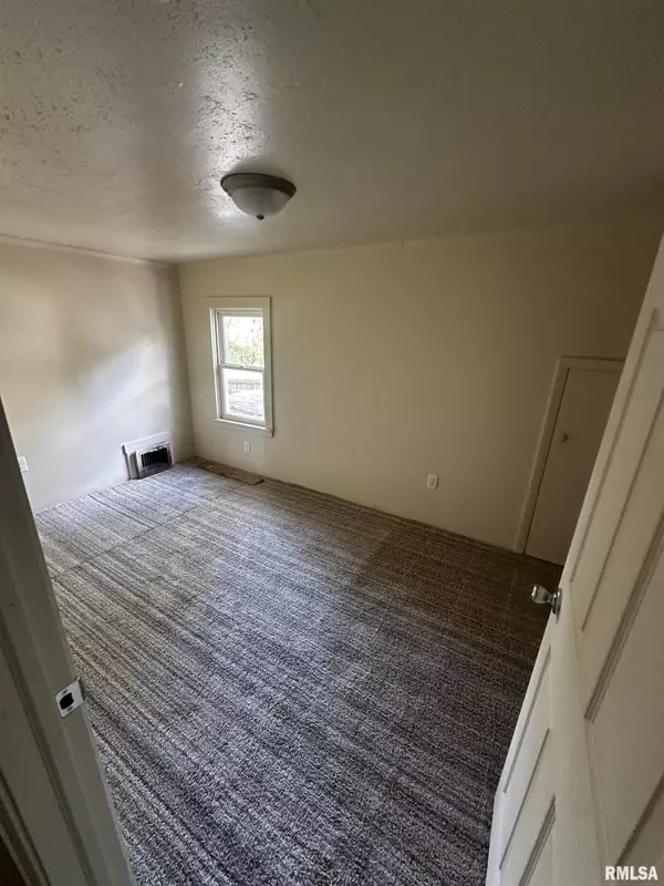 Peoria, IL 61603,535 VAN BUREN ST