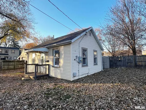 Peoria, IL 61614,1411 E CRESTWOOD DR