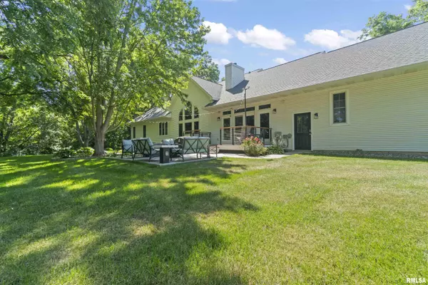 Dunlap, IL 61525,5821 W DICKISON CEMETERY RD