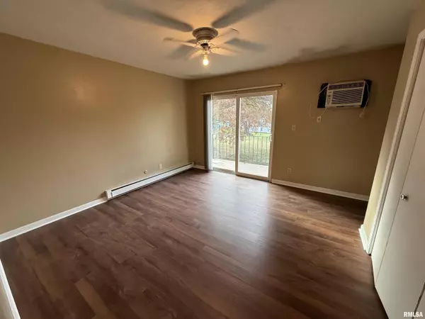 Bartonville, IL 61607,4021 S RICKETTS AVE #8