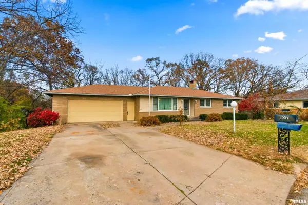 107 INVERNESS DR, Pekin, IL 61554