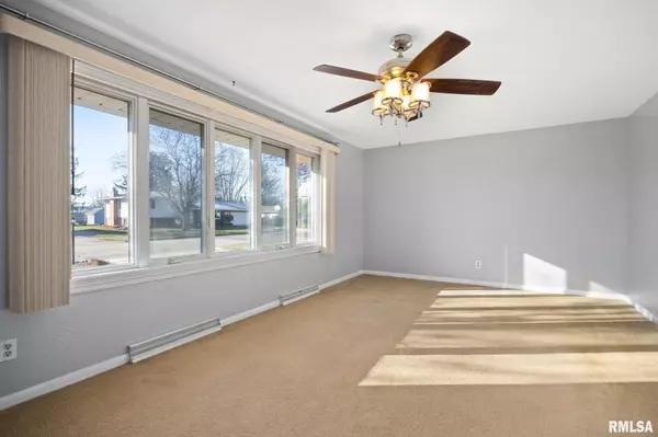 Morton, IL 61550,947 E MARSHALL ST