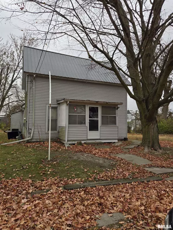 103 N 4TH ST, La Harpe, IL 61450