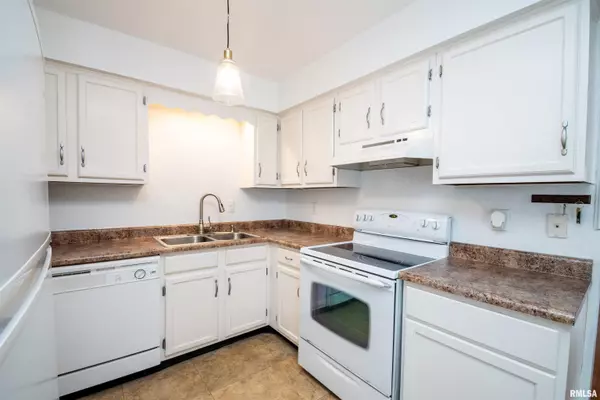 Peoria, IL 61604,3516 W RICHWOODS BLVD #10