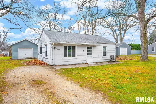 1412 W SHENANDOAH DR, Peoria, IL 61614