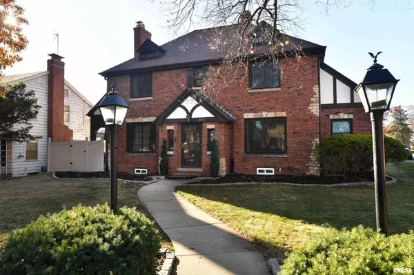 3007 N BIGELOW ST, Peoria, IL 61604