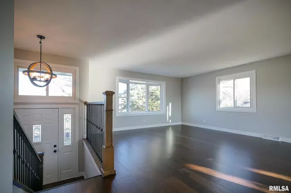 Peoria, IL 61607,5632 W OVERLAND PASS