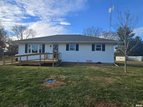 14 Hiel DR, Bushnell, IL 61422