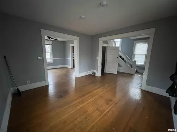 Peoria, IL 61606,1006 N PARKSIDE DR