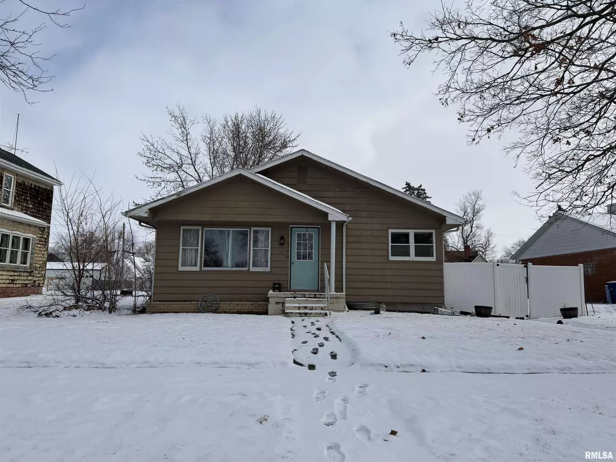 Wyoming, IL 61491,309 N 6TH ST