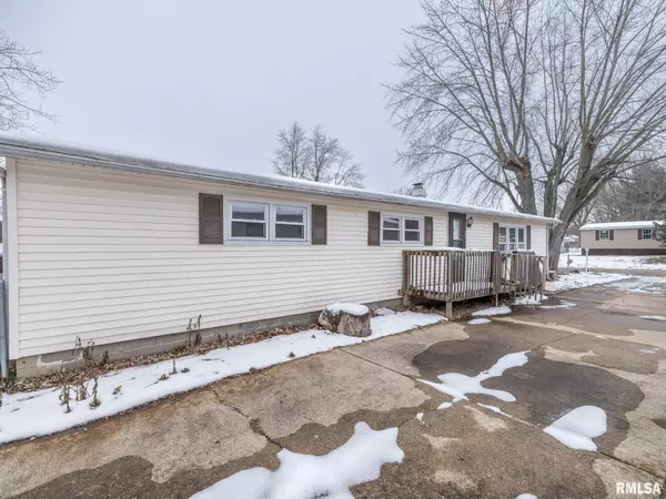 Peoria, IL 61604,4516 W CRABTREE CT