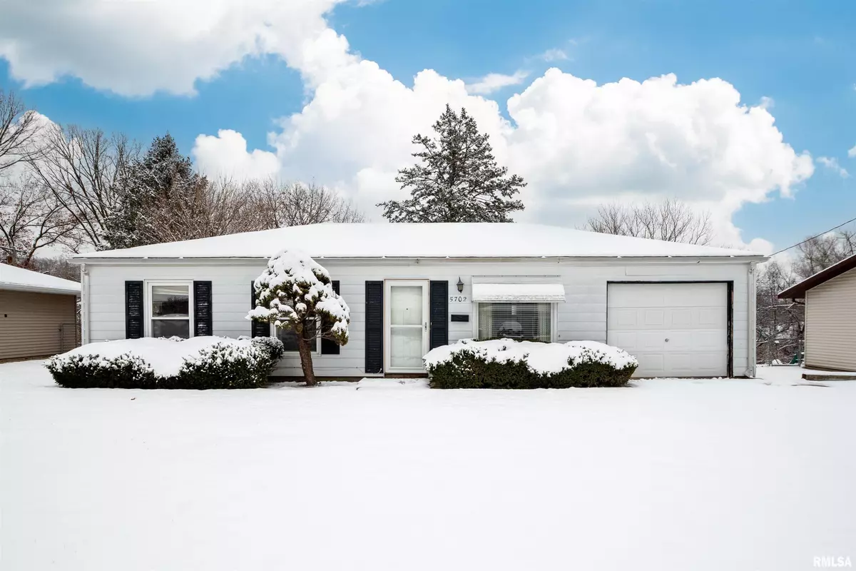 Peoria, IL 61614,5702 N GRACELAND DR