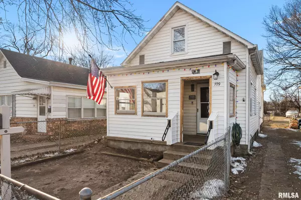 Pekin, IL 61554,709 S 3RD ST