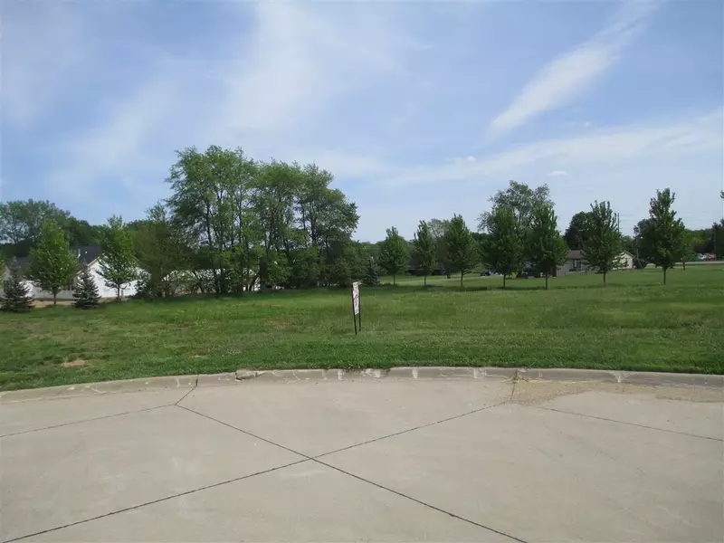 Lot 19 Garden Green ST, De Witt, IA 52742