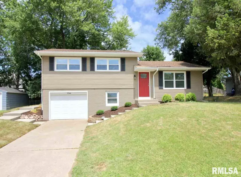 3346 PLEASANT DR, Bettendorf, IA 52722