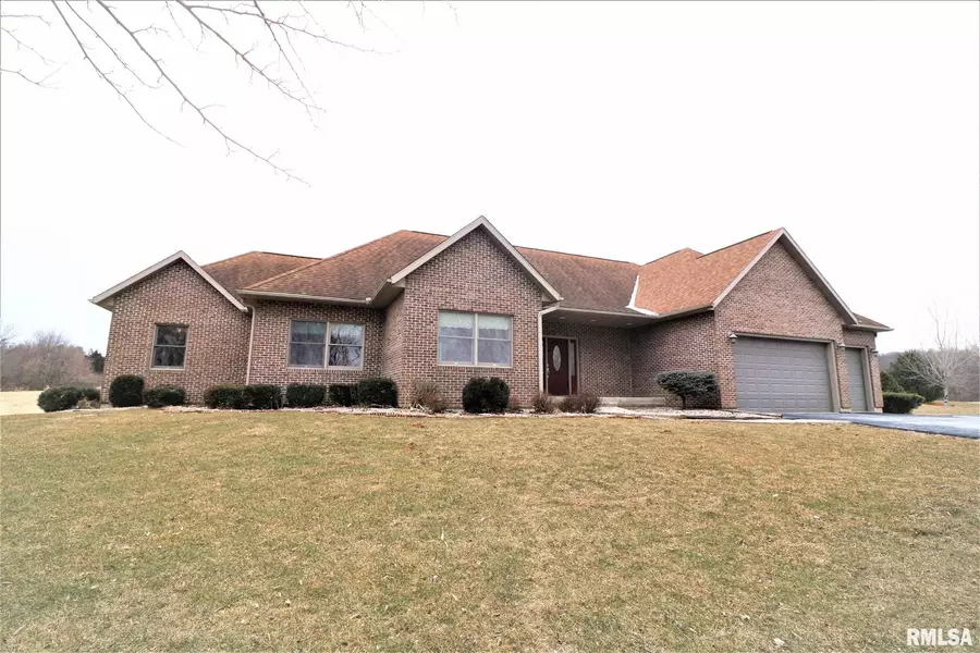 15169 FENTON RD, Morrison, IL 61270