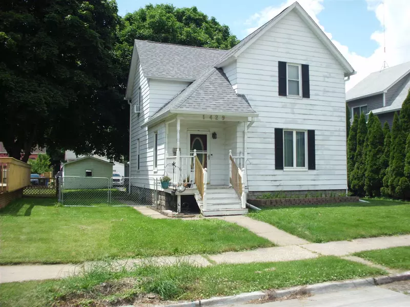 1429 11TH Street A, Moline, IL 61265