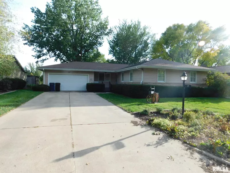 113 PARKVIEW CT, Tipton, IA 52772