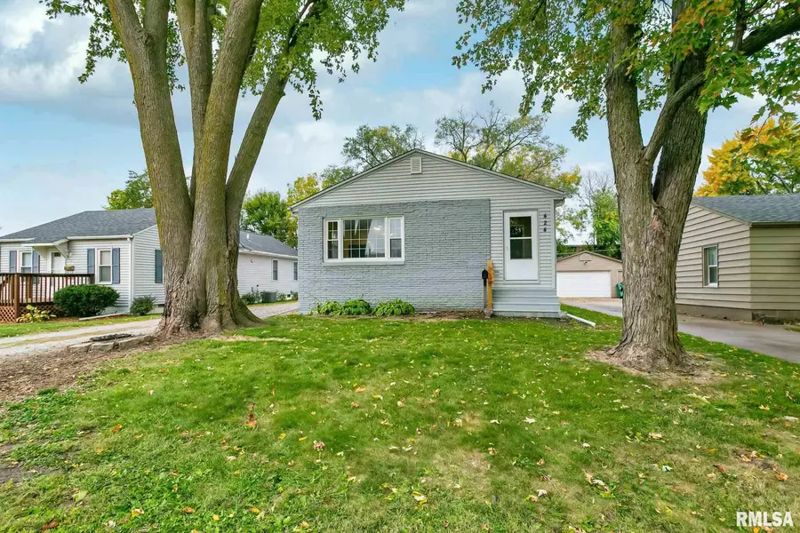 424 4TH Street East, Milan, IL 61264