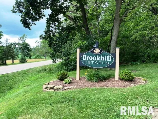 Lot 4 BROOKHILL EST, De Witt, IA 52742