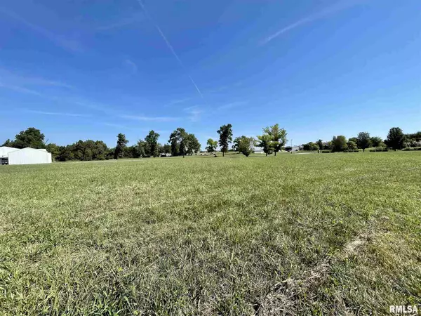 011 Professional Office Park DR, Marion, IL 62959