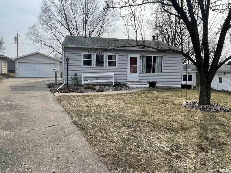 505 HIGHVIEW DR, Clinton, IA 52732