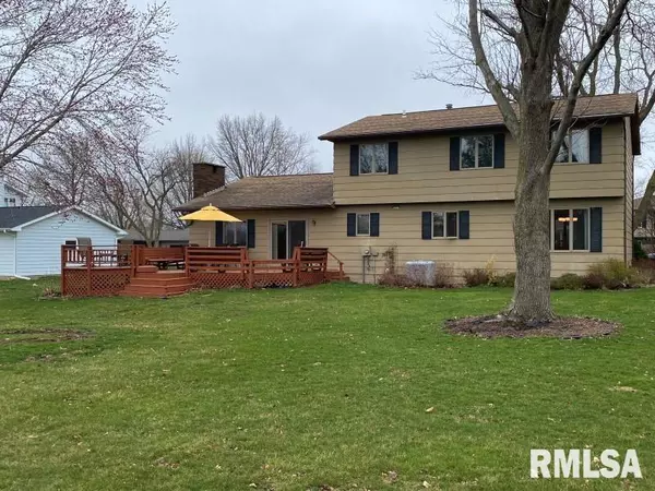 De Witt, IA 52742,1007 BROOKVIEW DR