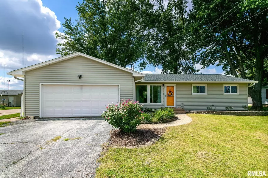 554 BELMONT RD, Riverdale, IA 52722