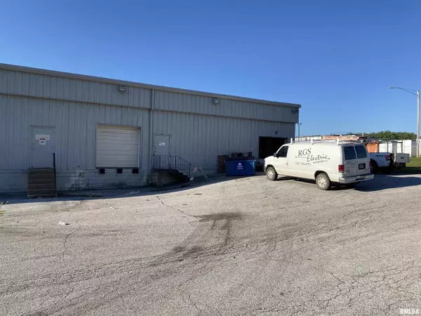Davenport, IA 52807,5113B TREMONT AVE