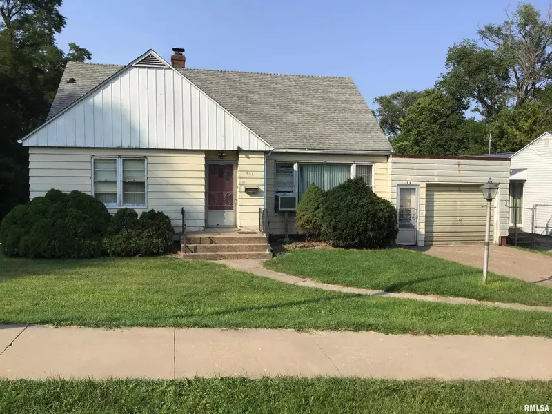 406 22ND Avenue North, Clinton, IA 52732